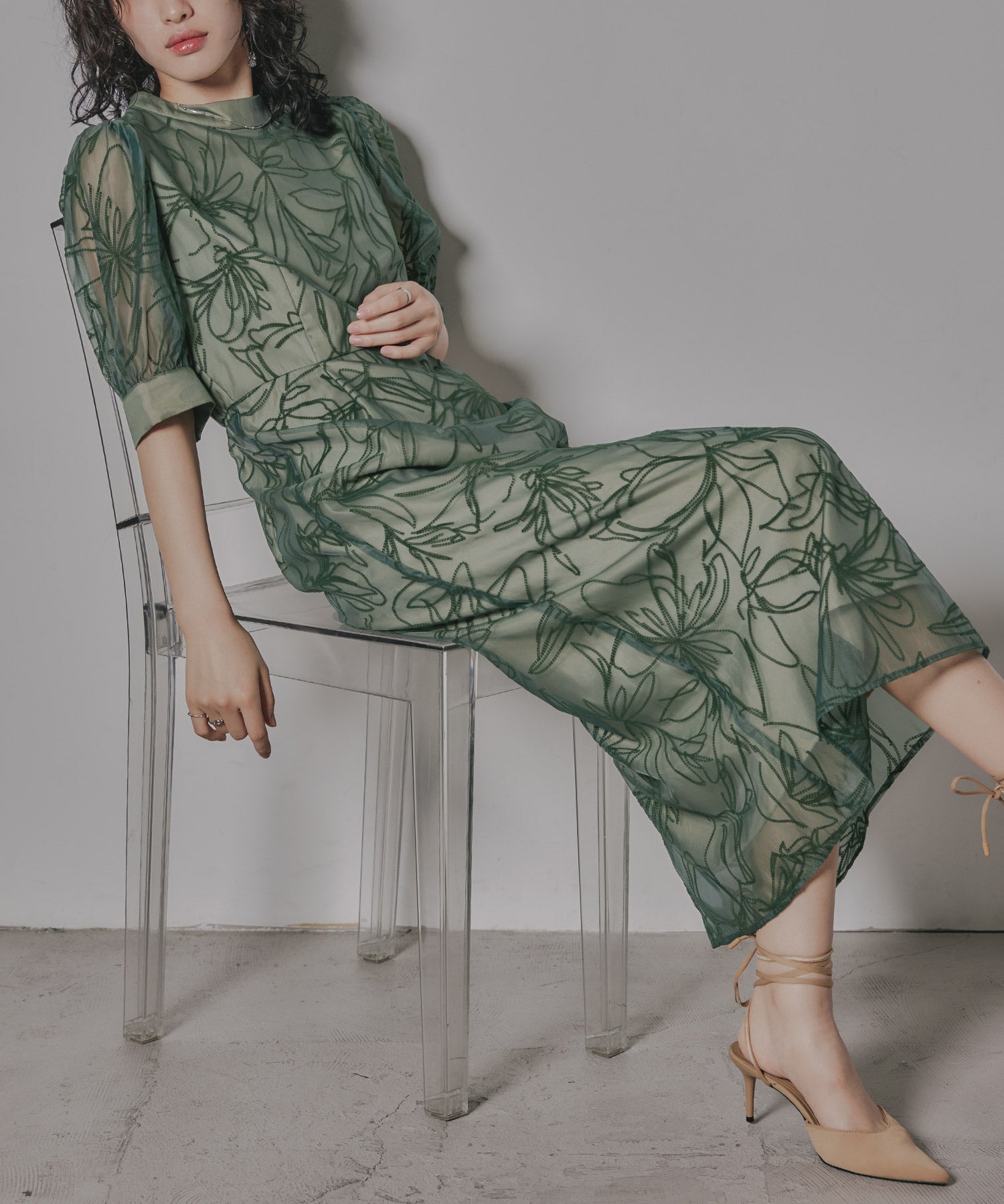 花柄フロッキーオーガンジーIラインドレス｜パーティードレス・結婚式