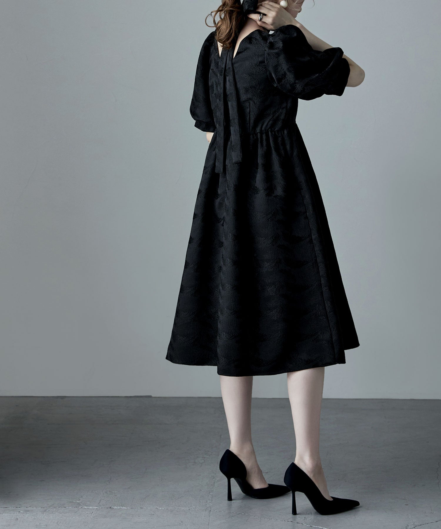 ジャガードパフスリーブドレス｜パーティードレス・結婚式ワンピース