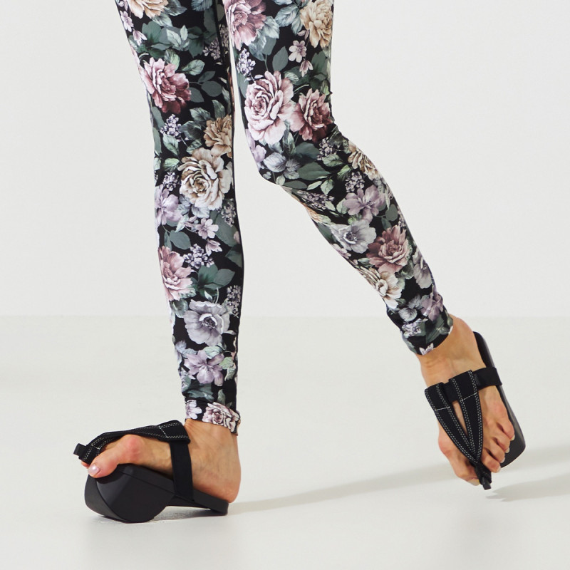 トレーニングサンダル・グーポ（ハイタイプ） 商品ページ | チャコット