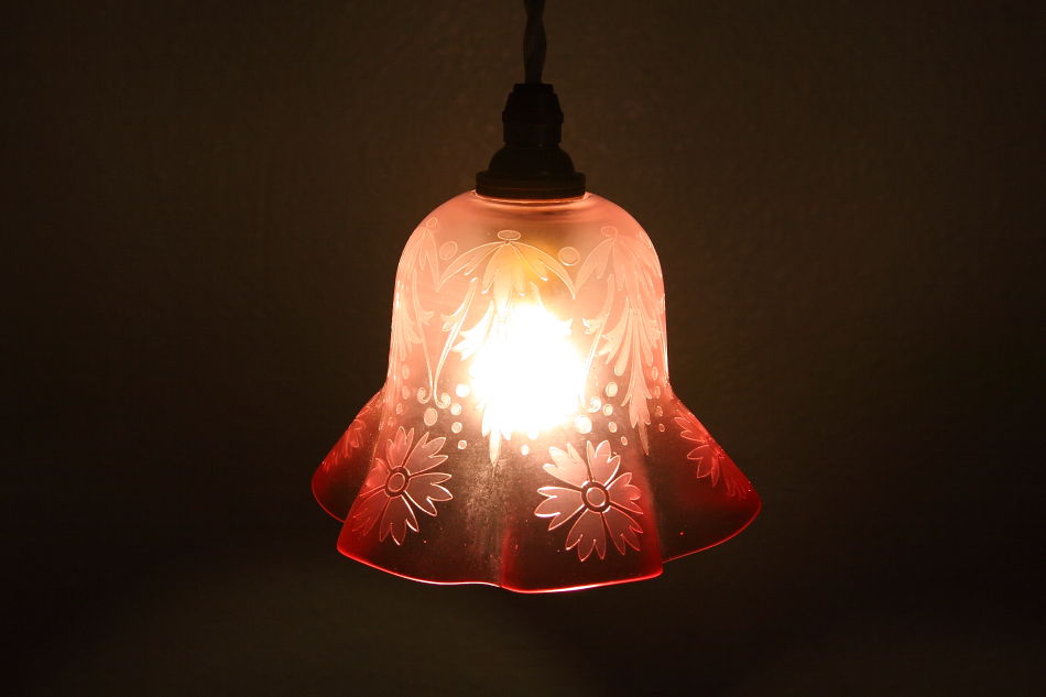ヴィクトリアン クランベリーガラスランプシェード｜アンティーク家具