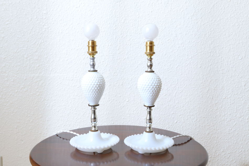 オールドフェントンFenton ミルクガラス ホブネイルテーブルランプ