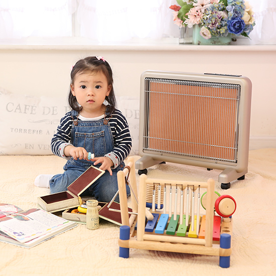 日本製 遠赤外線パネルヒーター「サンルミエ・エクセラ7」レビュー