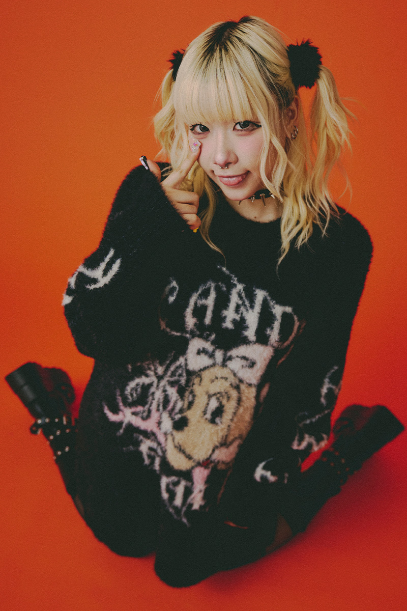 予約商品】GALFY(ガルフィー) ふわふわダークキャンディーニット