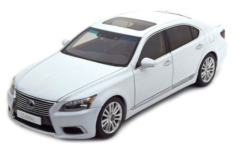 楽天市場】オートアート 1/18 レクサス LS600hL ソニックシルバー 開閉