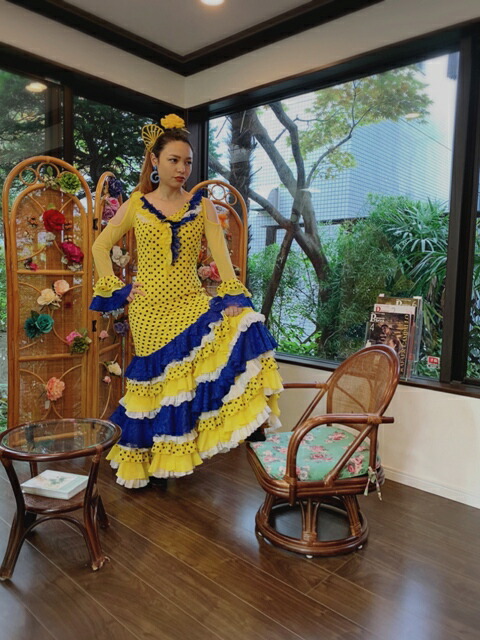 楽天市場】フラメンコ衣装 フラメンカが愛する黒地/白水玉ツーピース