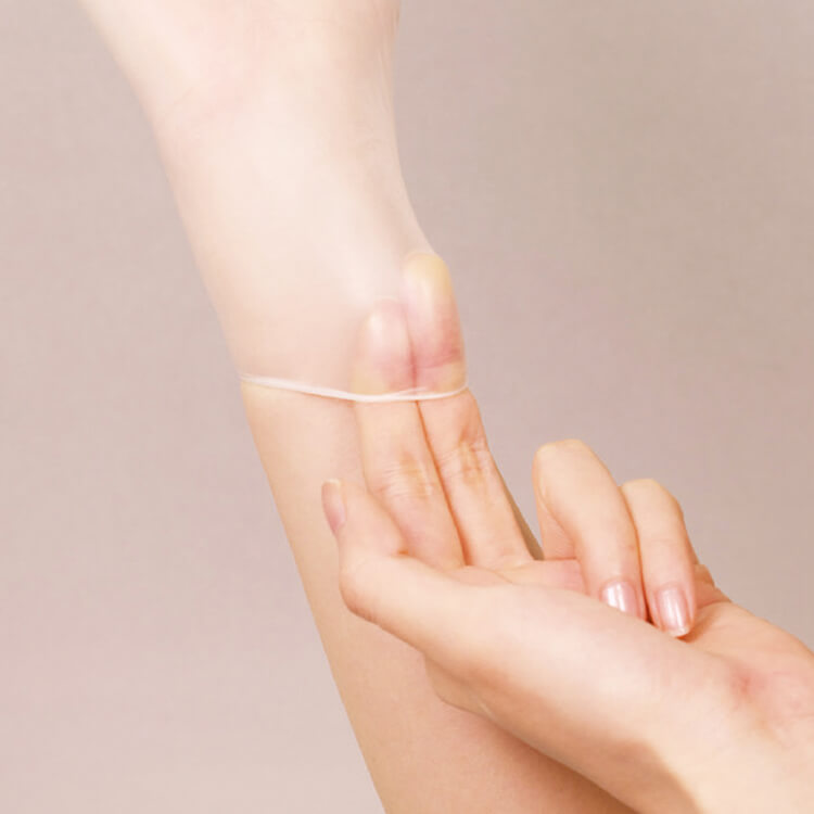 サラヤ｜プラスチック手袋E Mサイズ 100枚: サラヤプロショップ