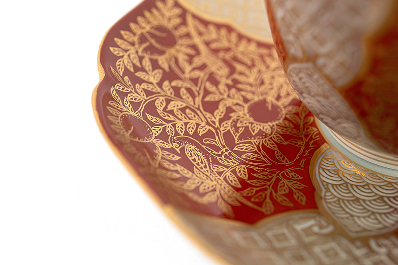 桃絵金襴手(赤)【紅茶碗皿】｜有田焼なら賞美堂本店オンラインショップ