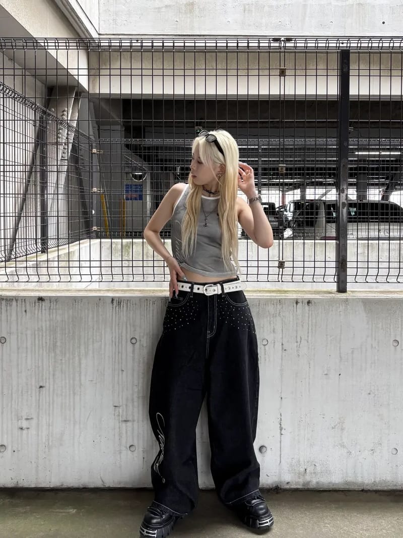 9090 girl Feather logo Studs Buggy Denim Pants