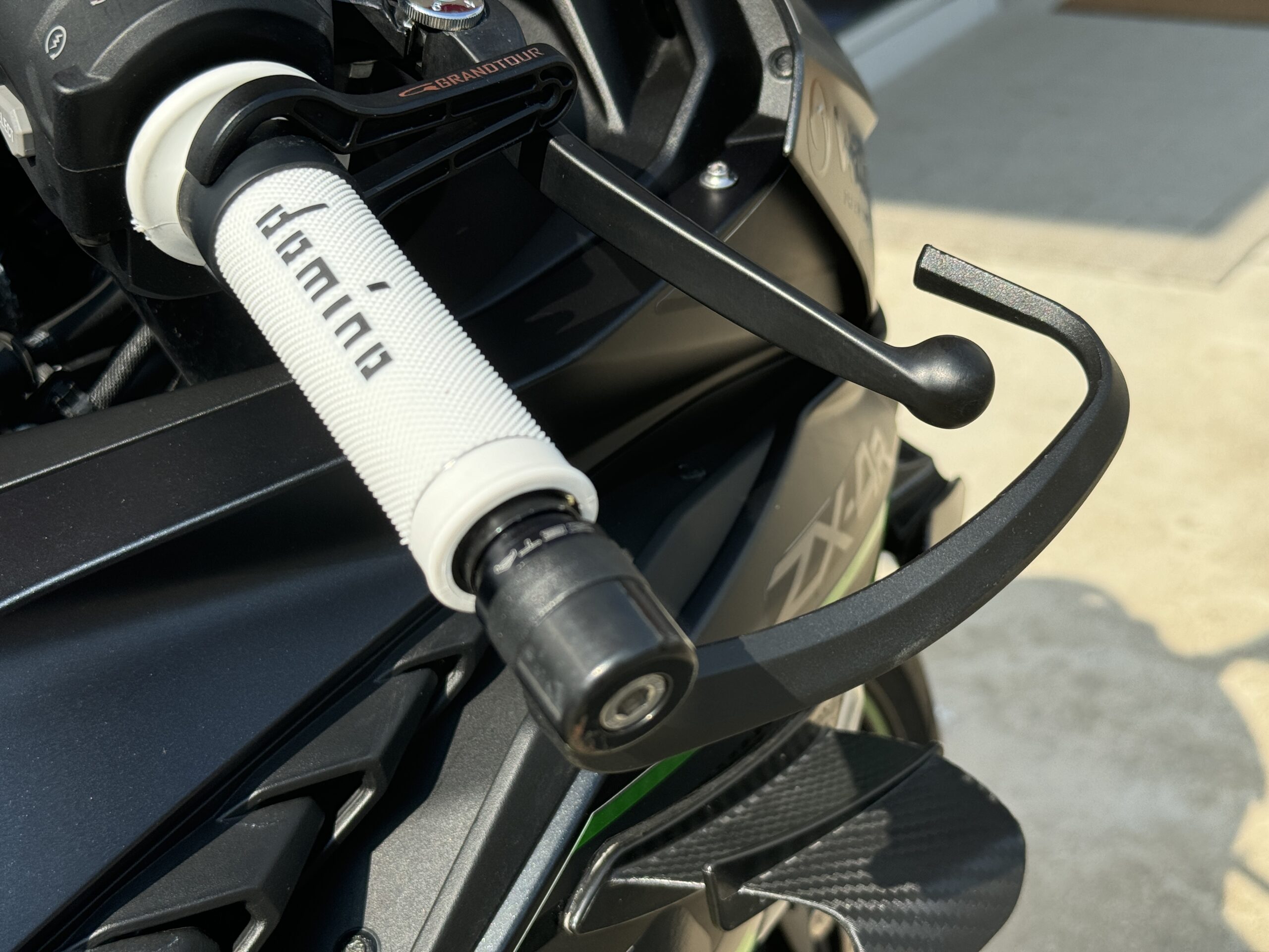 冴速の4発400cc＝ZX-4R | しゃぼん玉 -Shabondama-