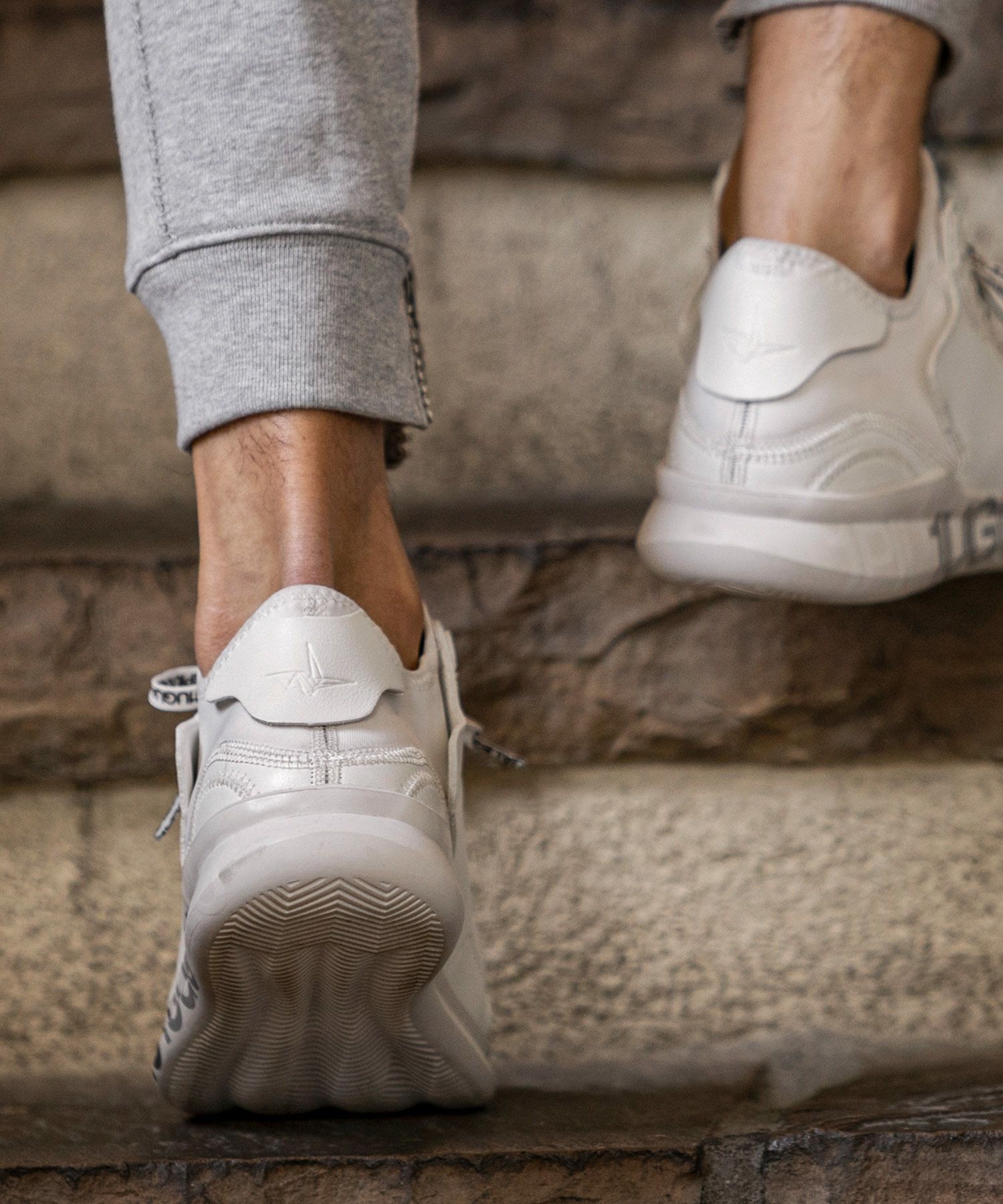 1PIU1UGUALE3 RELAX(ウノピゥウノウグァーレトレ リラックス