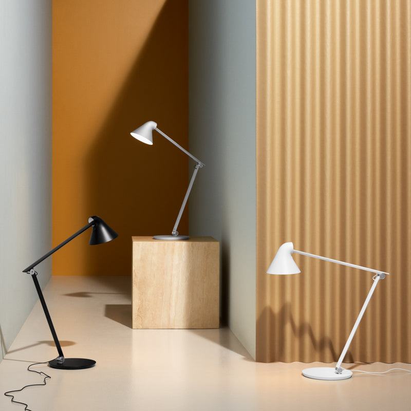 NJP テーブルランプ ベース付 | ルイスポールセンの正規代理店 Shinc