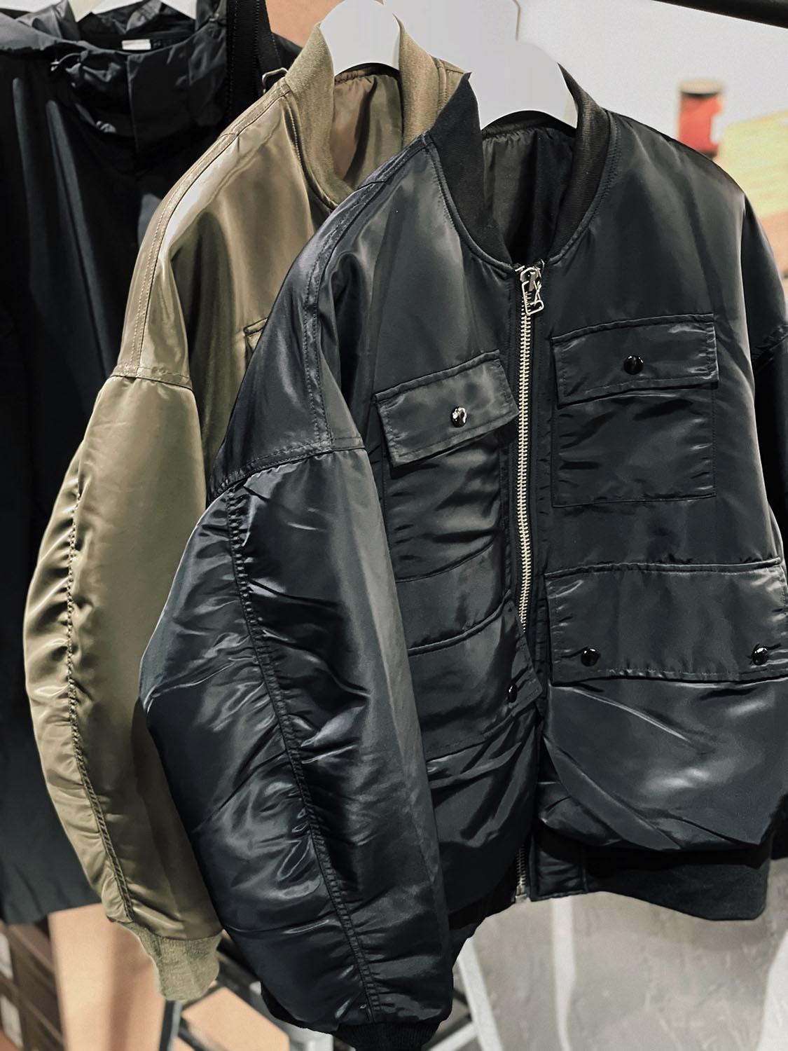 今年の秋に狙いたいアウターは”ミリタリー”。-FreshService FIVE