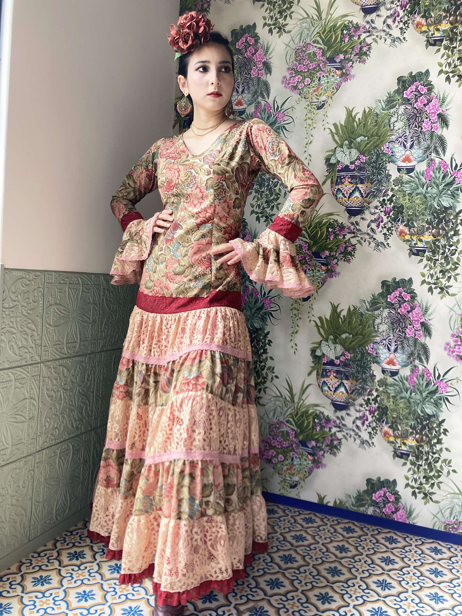 Sonia Johnes | フラメンコ衣装のソニア・ジョーンズ 公式ブランドサイト