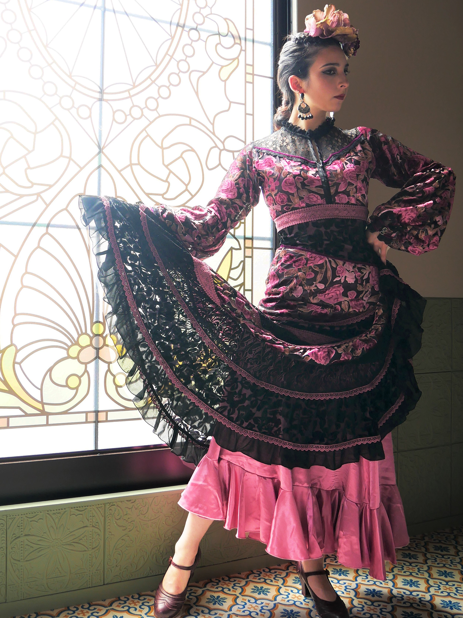 Sonia Johnes | フラメンコ衣装のソニア・ジョーンズ 公式ブランドサイト