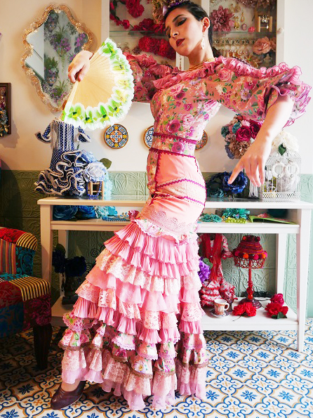 Sonia Johnes | フラメンコ衣装のソニア・ジョーンズ 公式ブランドサイト