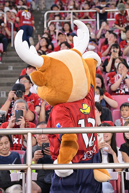 厳選ショット】鈴木優磨の決勝弾！柴崎岳が6年半ぶりJ1リーグ出場