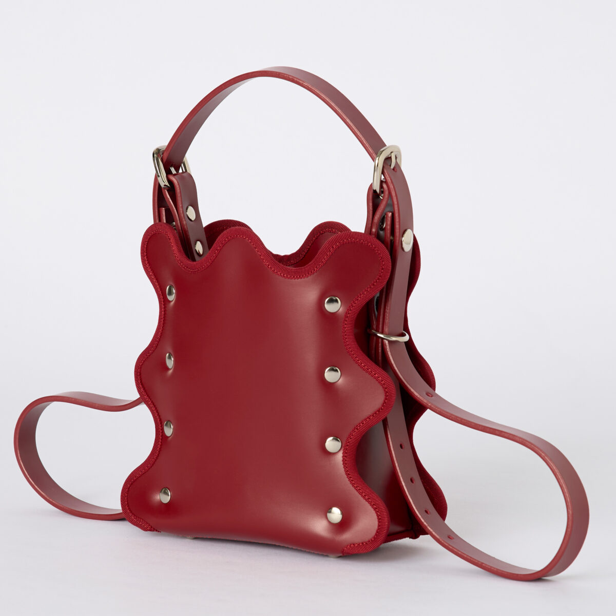 nori enomoto の象徴的なバッグ「mardi matin」がひと回り小さくなって