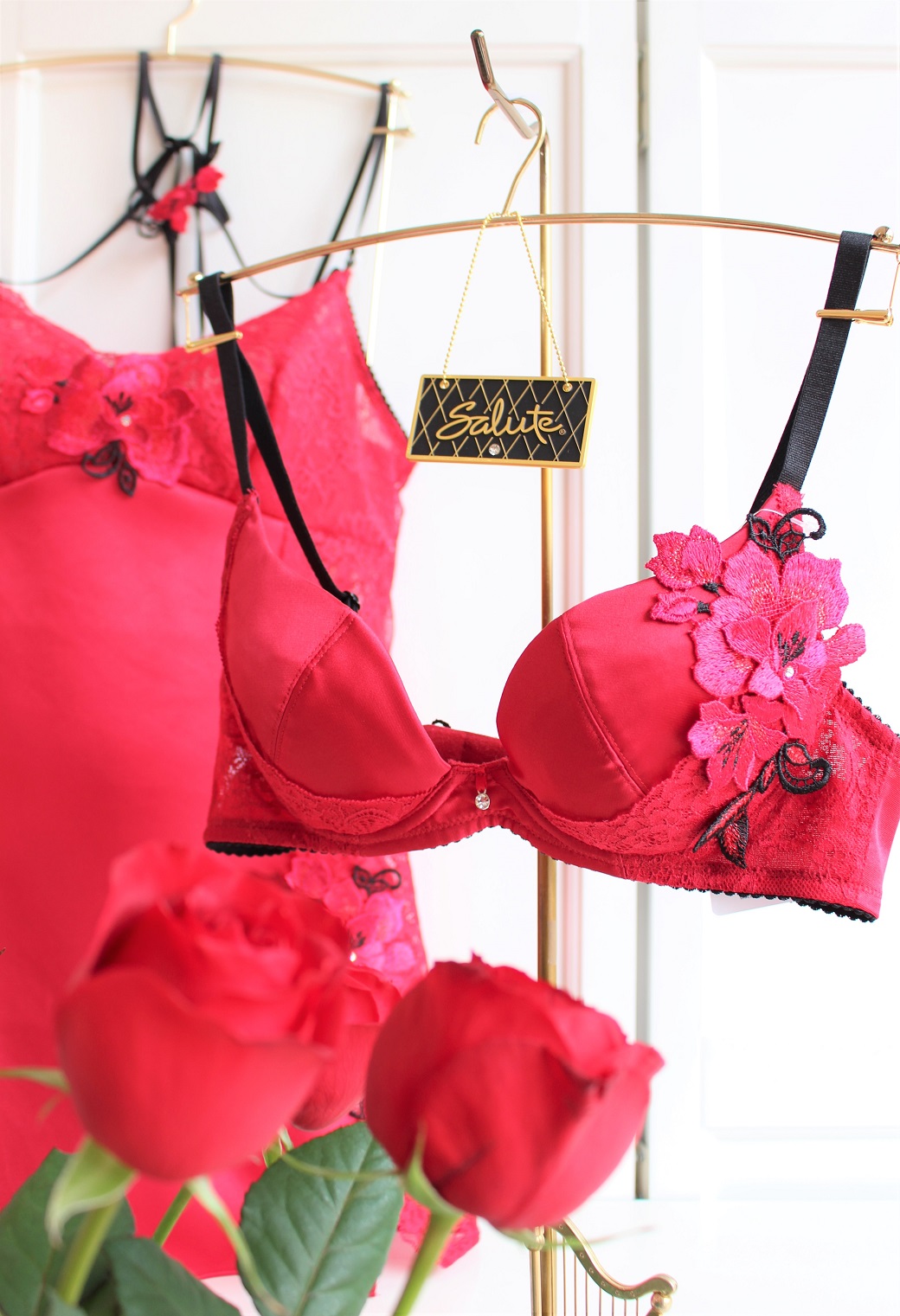 艶々サテンランジェリ～♡ サルート75group REカラー | La Sorbonne