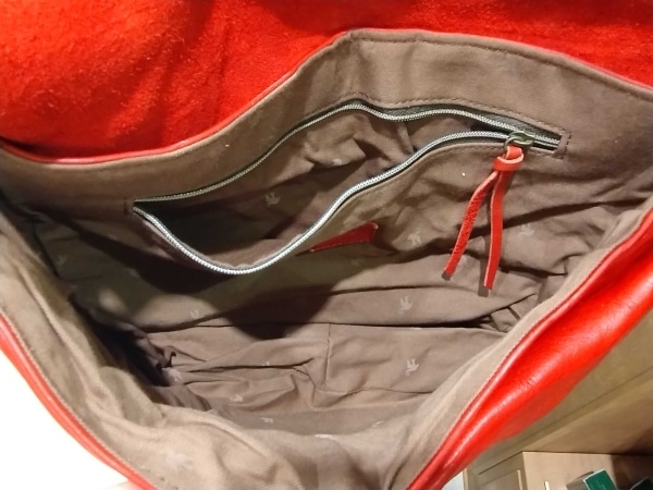 商品紹介】残りわずか。ハンドウォッシュレザーショルダーバッグ