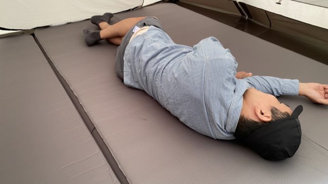 コールマンのキャンパーインフレーターマットハイピークをレビュー