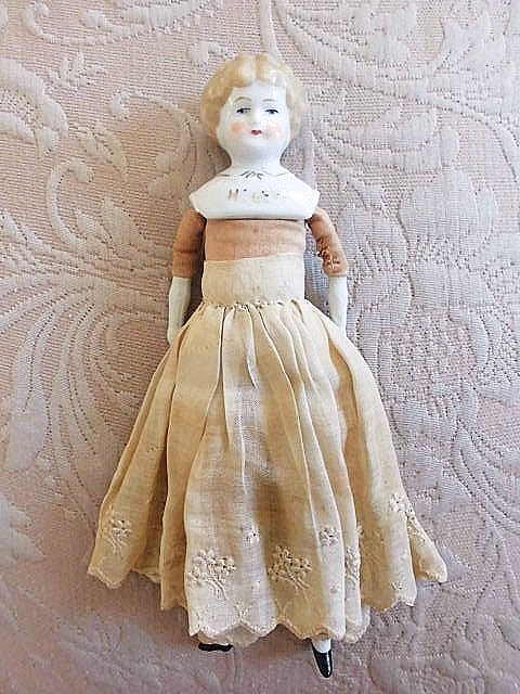 HELEN という名のチャイナヘッドドール ブロンドヘア 19，5cm