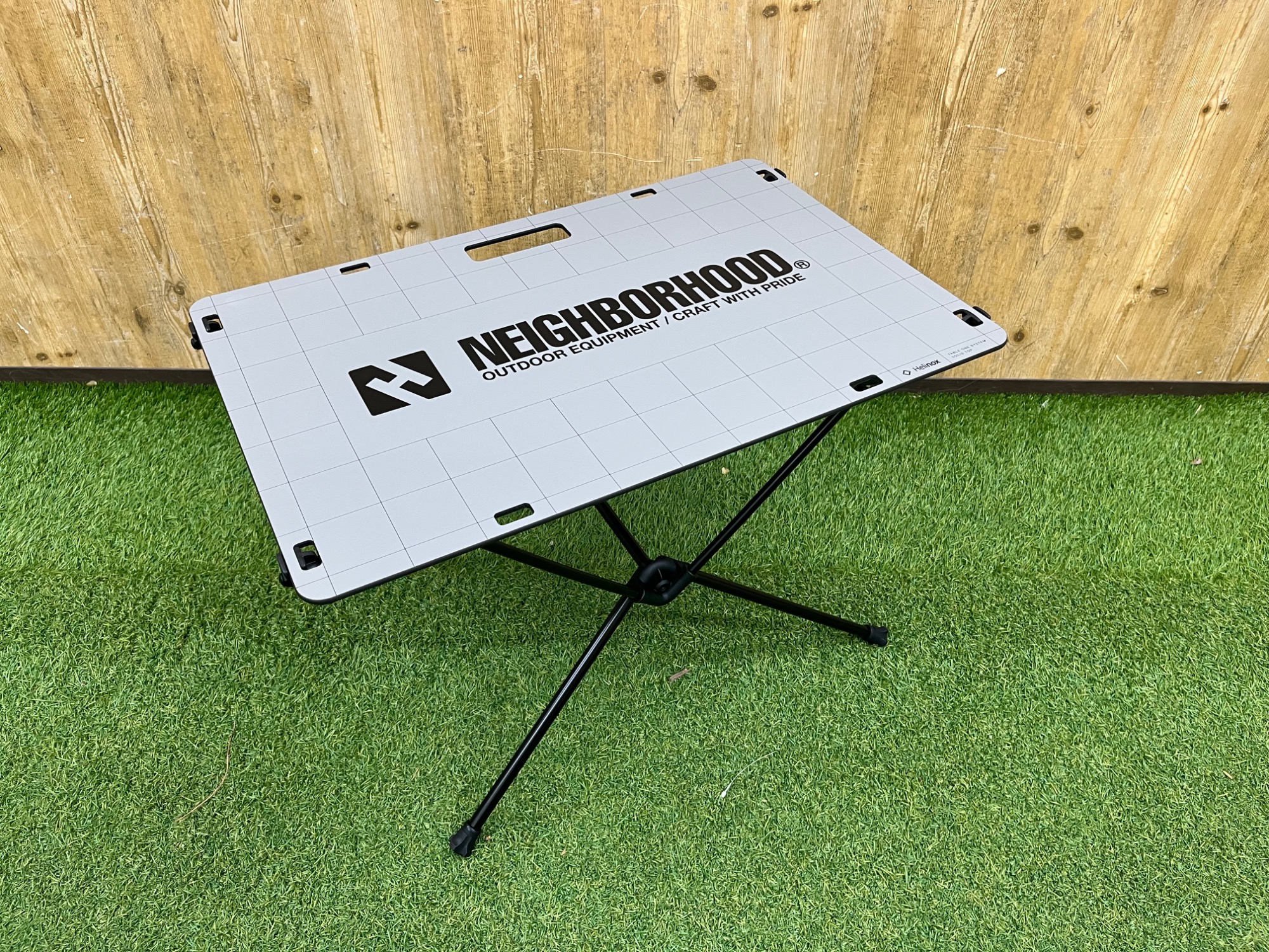 ネイバーフッドファン必見！ヘリノックスコラボのテーブルワンが入荷