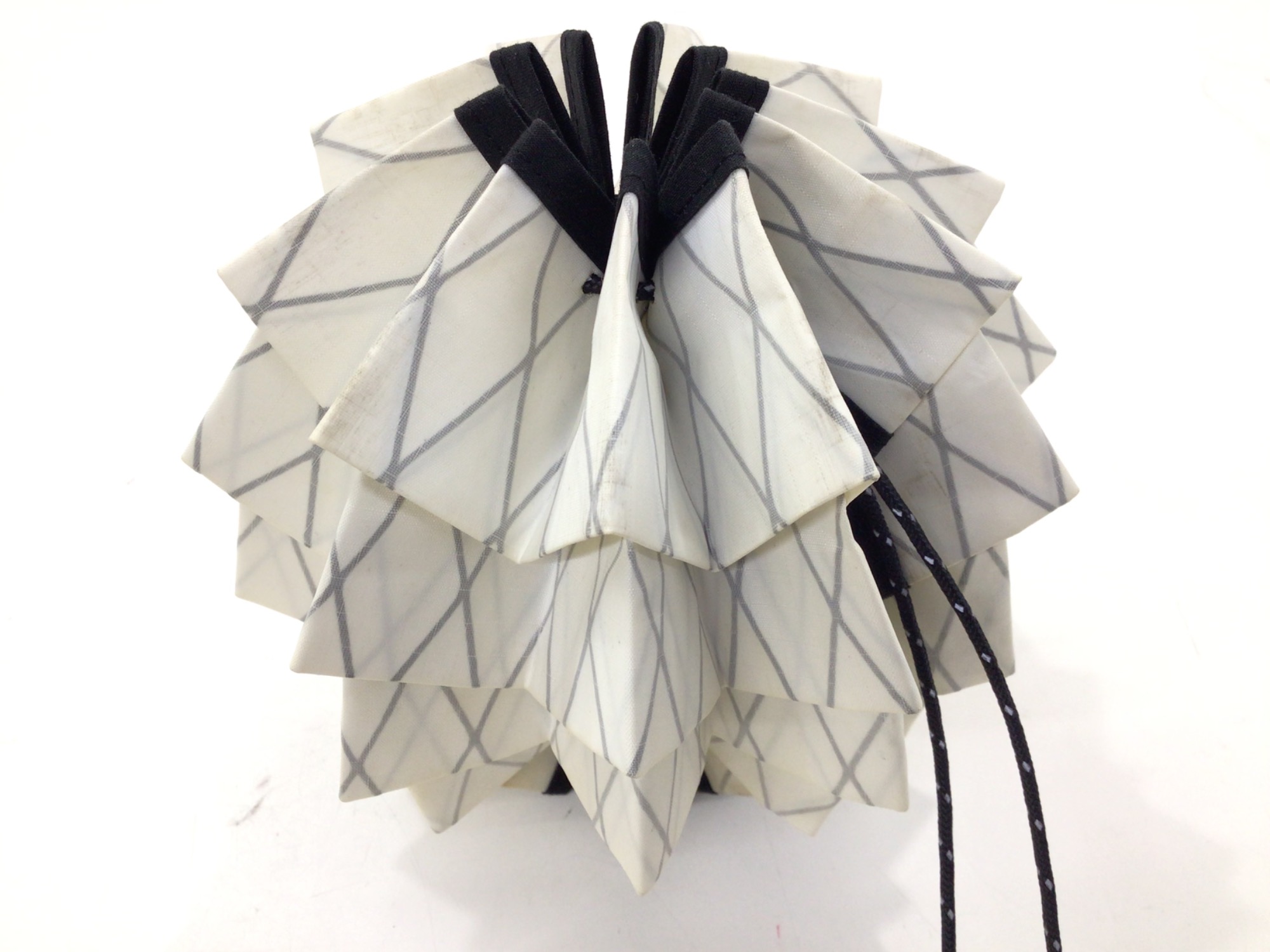 ソルオルといえばこのデザイン！元祖ホワイトX-PACのLサイズ！[2024.02