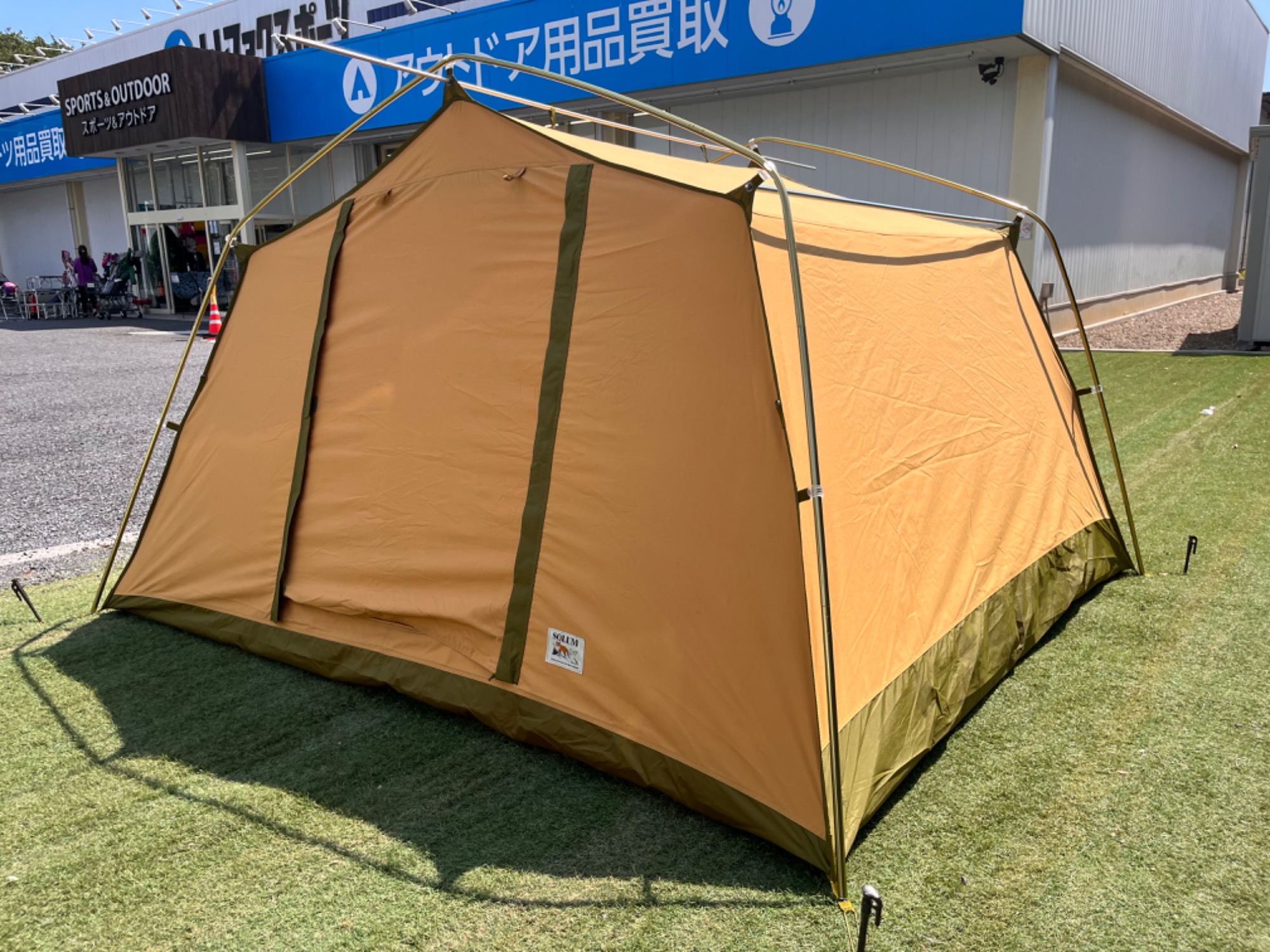 小さなロッジテント‼テンマクデザインのペポライトでソロキャンプ