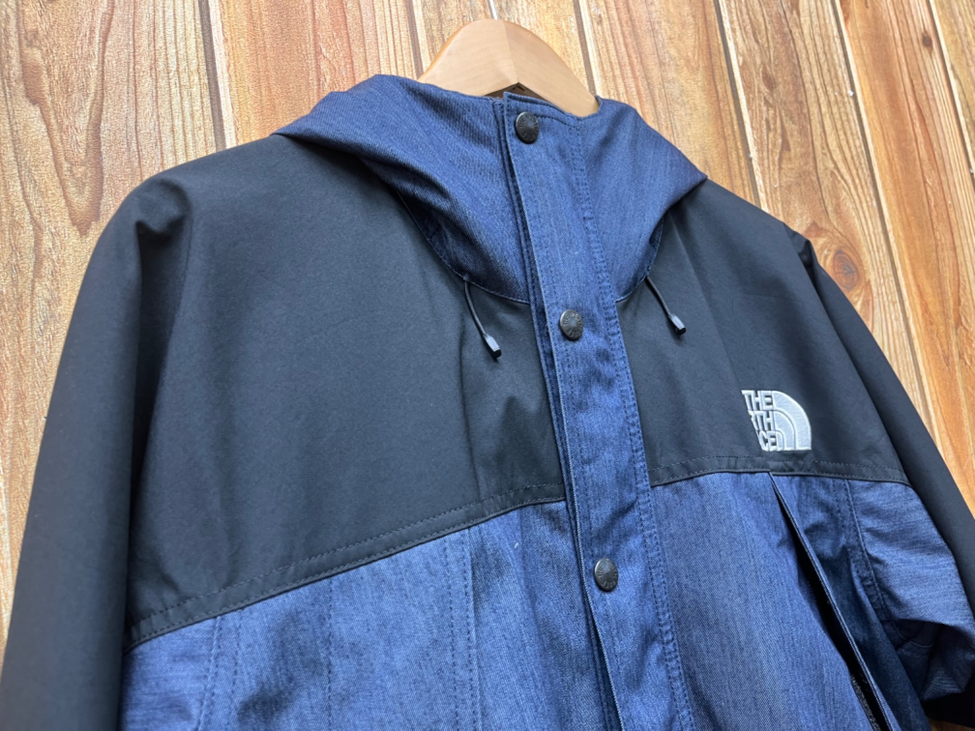 色落ちを楽しむ。ノースフェイスのマウンテンライトデニムジャケット