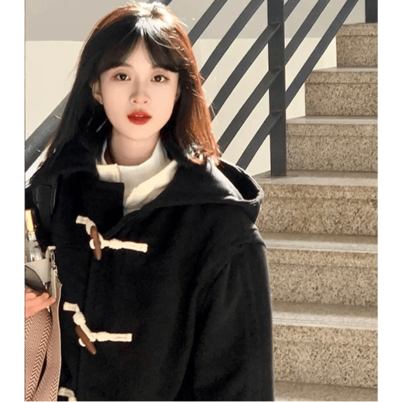 フード付きブラックダッフルコート(キルティング裏地付) (黒)秋/冬