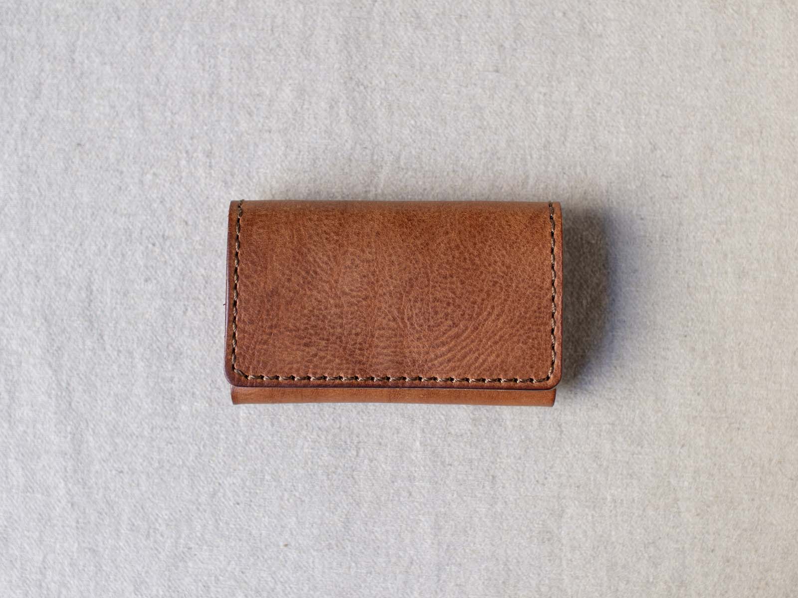 ボタン留め名刺入れ |analogico（アナロジコ）