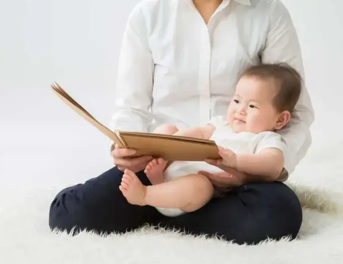知育アドバイザーおすすめの「読み聞かせ絵本」とその効果