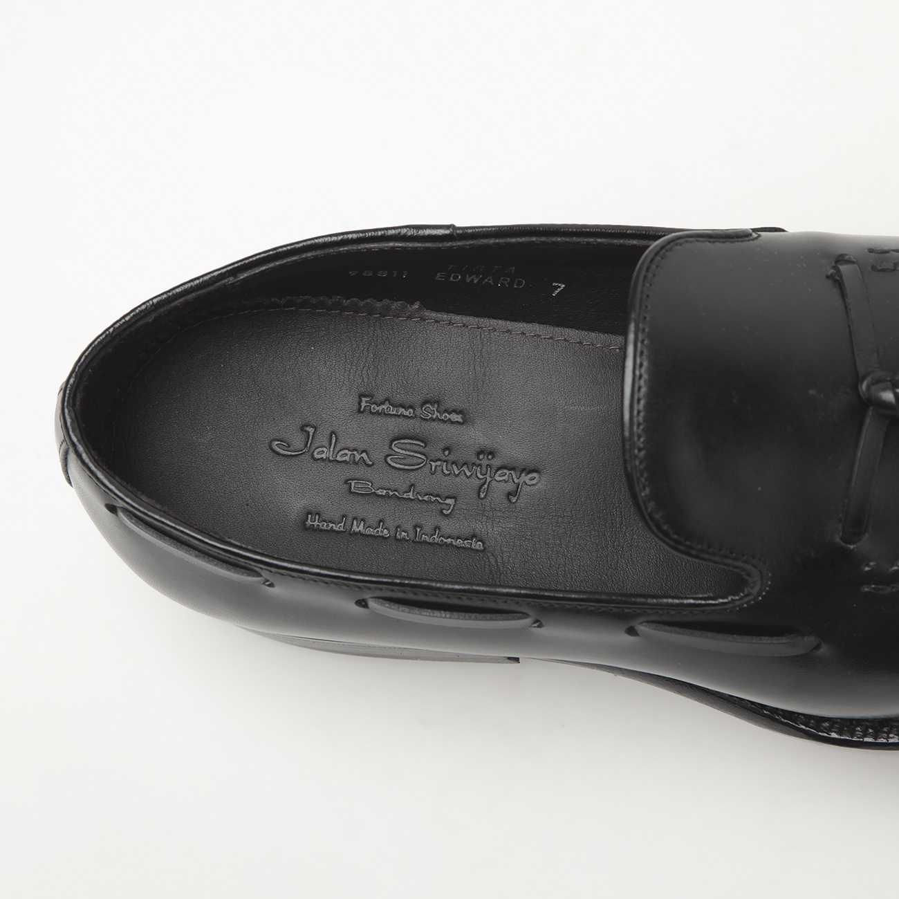 JALAN SRIWIJAYA / ジャラン スリウァヤ | タッセルローファー - Calf