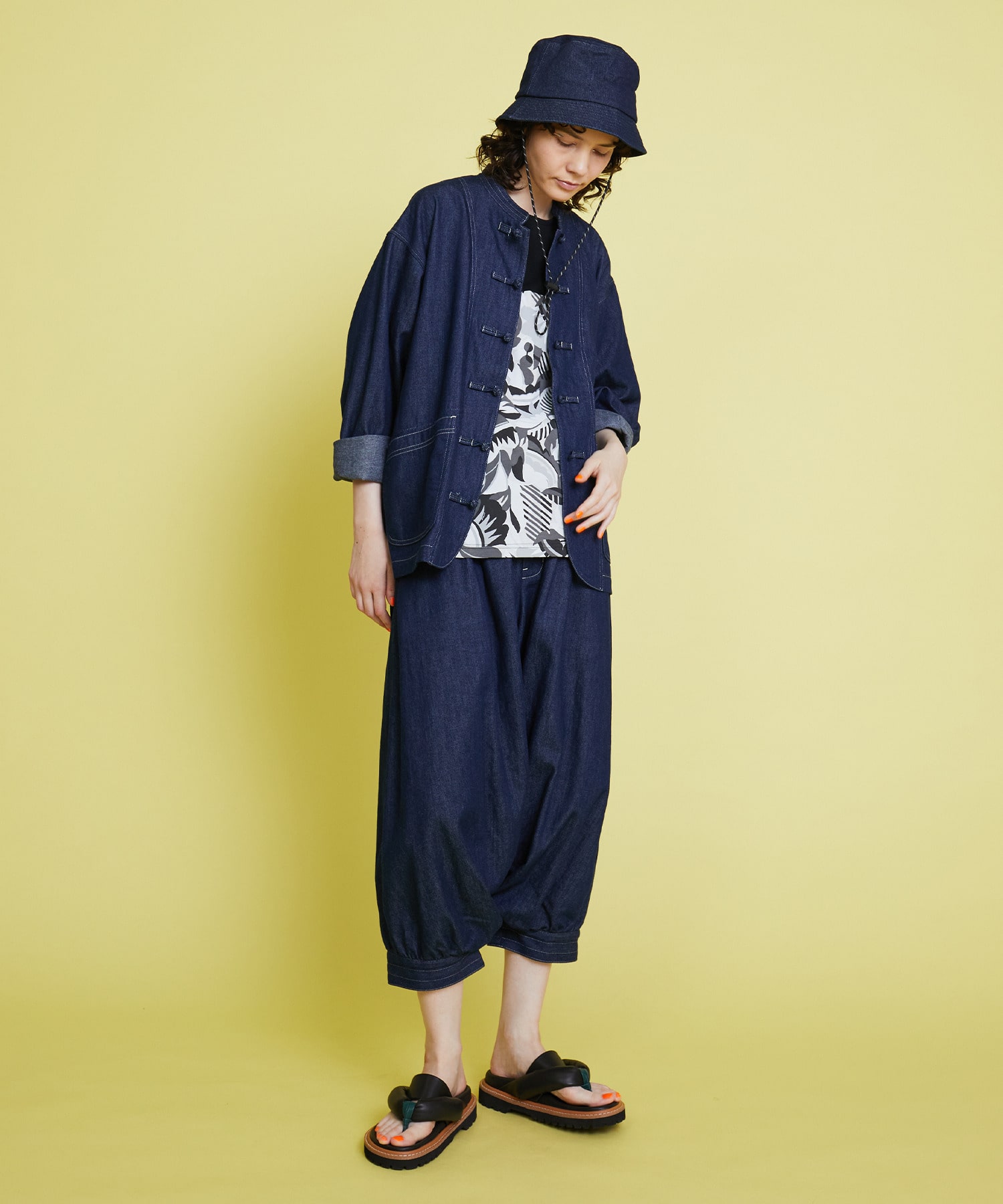 ライトデニム サルエルパンツ｜BIGI online store - ビギ オンラインストア