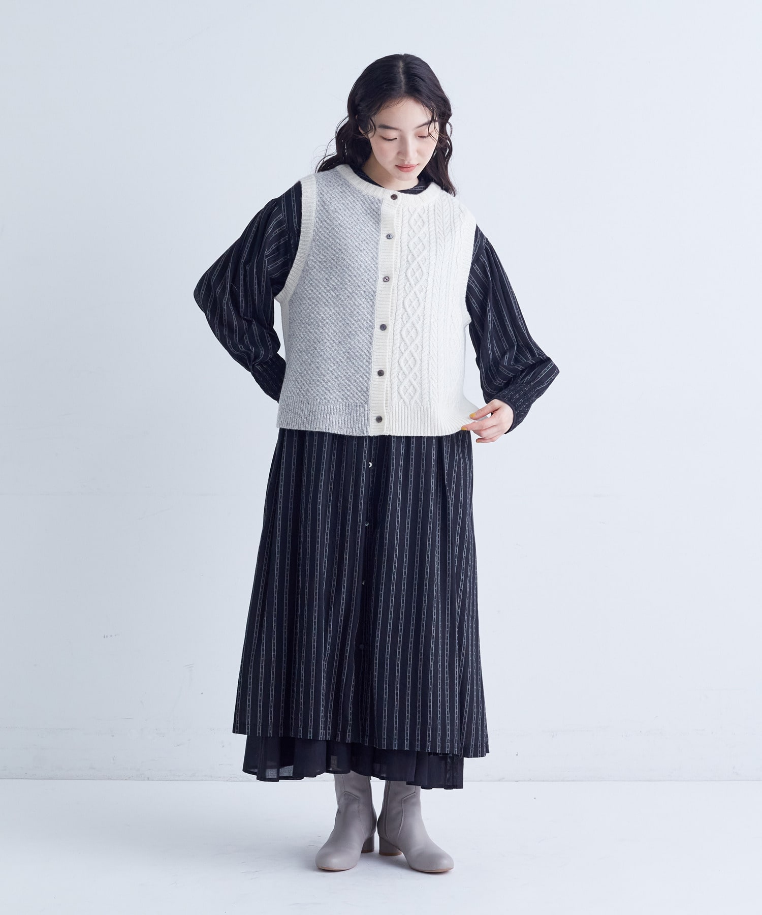 スモッキングドビーワンピース｜BIGI online store - ビギ オンライン