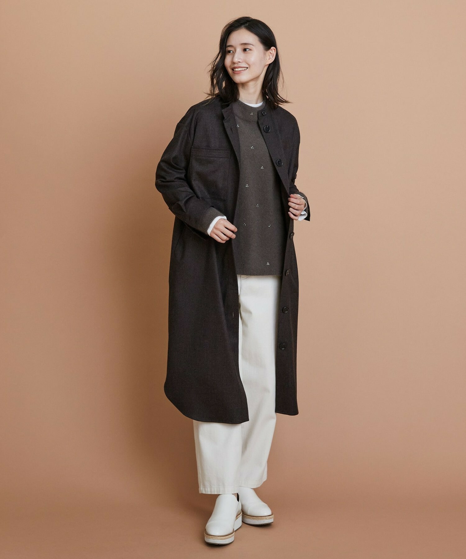 ラクーン混ラインストーンニットプルオーバー｜BIGI online store