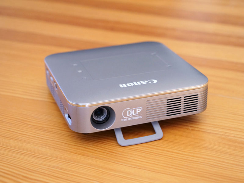 キヤノン ミニプロジェクターC-13Wのあふれる魅力を写真付きでレビュー