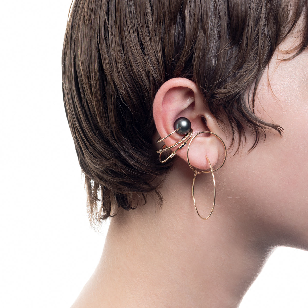 BOW ダイヤモンド イヤーカフ