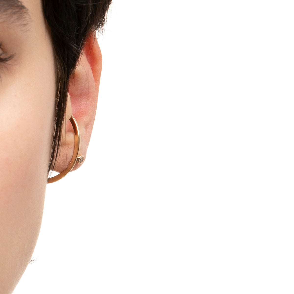 BOW ダイヤモンド ピアス