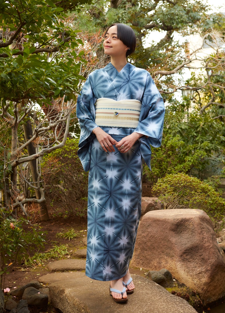 Sản tomihisa 未着用 有松鳴海絞り 薔薇 夏着物 仕付け糸付“洒落味高い