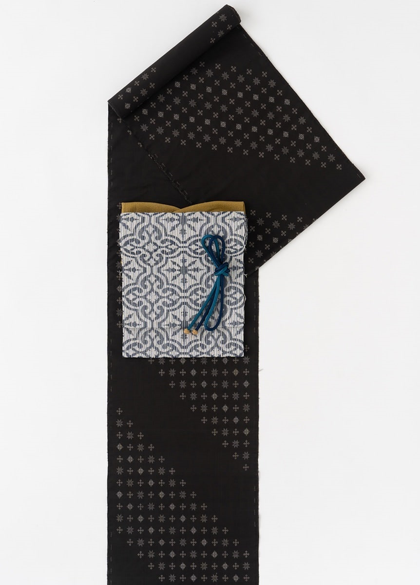 大島紬 泥染め 星降る海（お取り寄せ品） | きものやまと | やまと