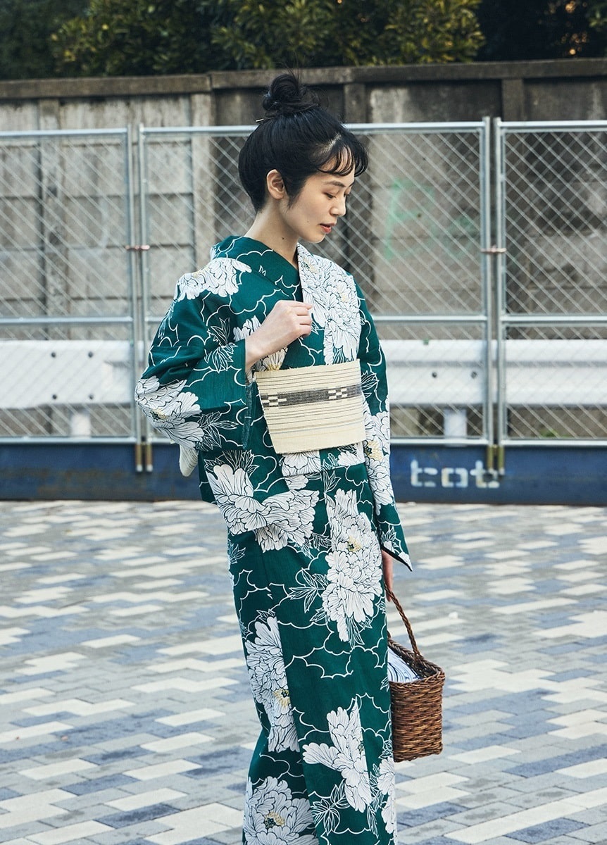 浴衣 風花 雲どりに牡丹 紺（ご予約受注品） | 浴衣 | やまと