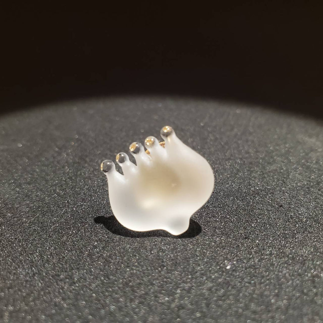 HARIOガラスアクセサリー 正倉院文様 花角（ピンブローチ） – 奈良