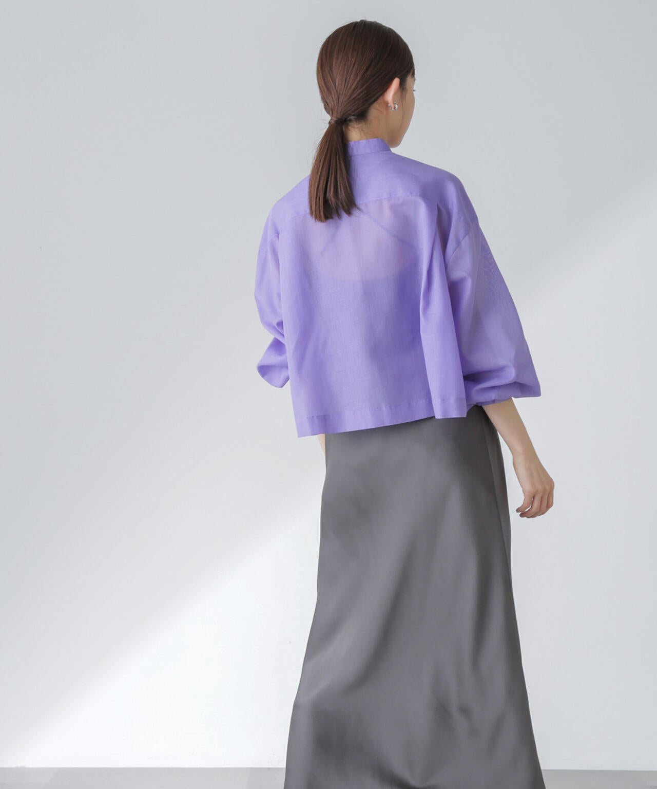 タック スリーブ シアー ポケット シャツ