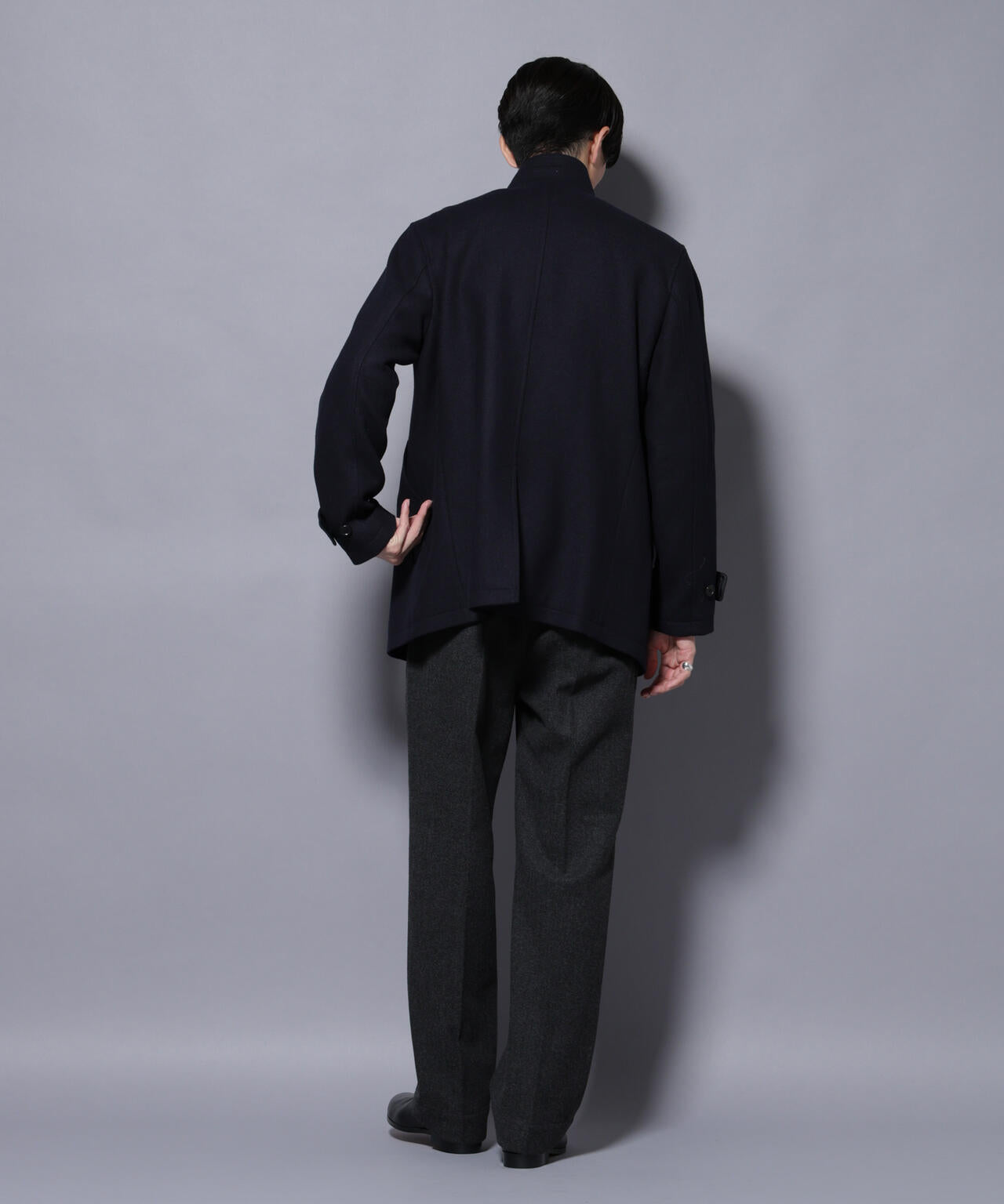 ヘリンボーンストレートスラックス