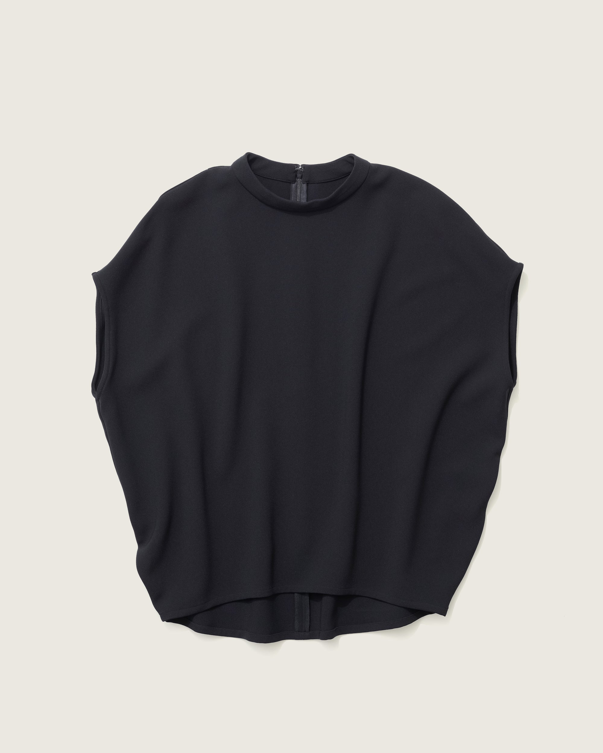 スタンドカラーコクーンブラウス - SOÉJU online store｜上質な大人の