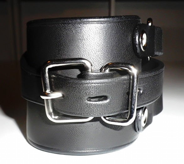 assemble a.k.a. affa WEIGHTLIFTING WRISTBAND | MUDAMUDA DAM