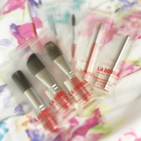 LA DONNA メイクブラシが凄かった！ | コスメ大好き♡プチプラ＊100均