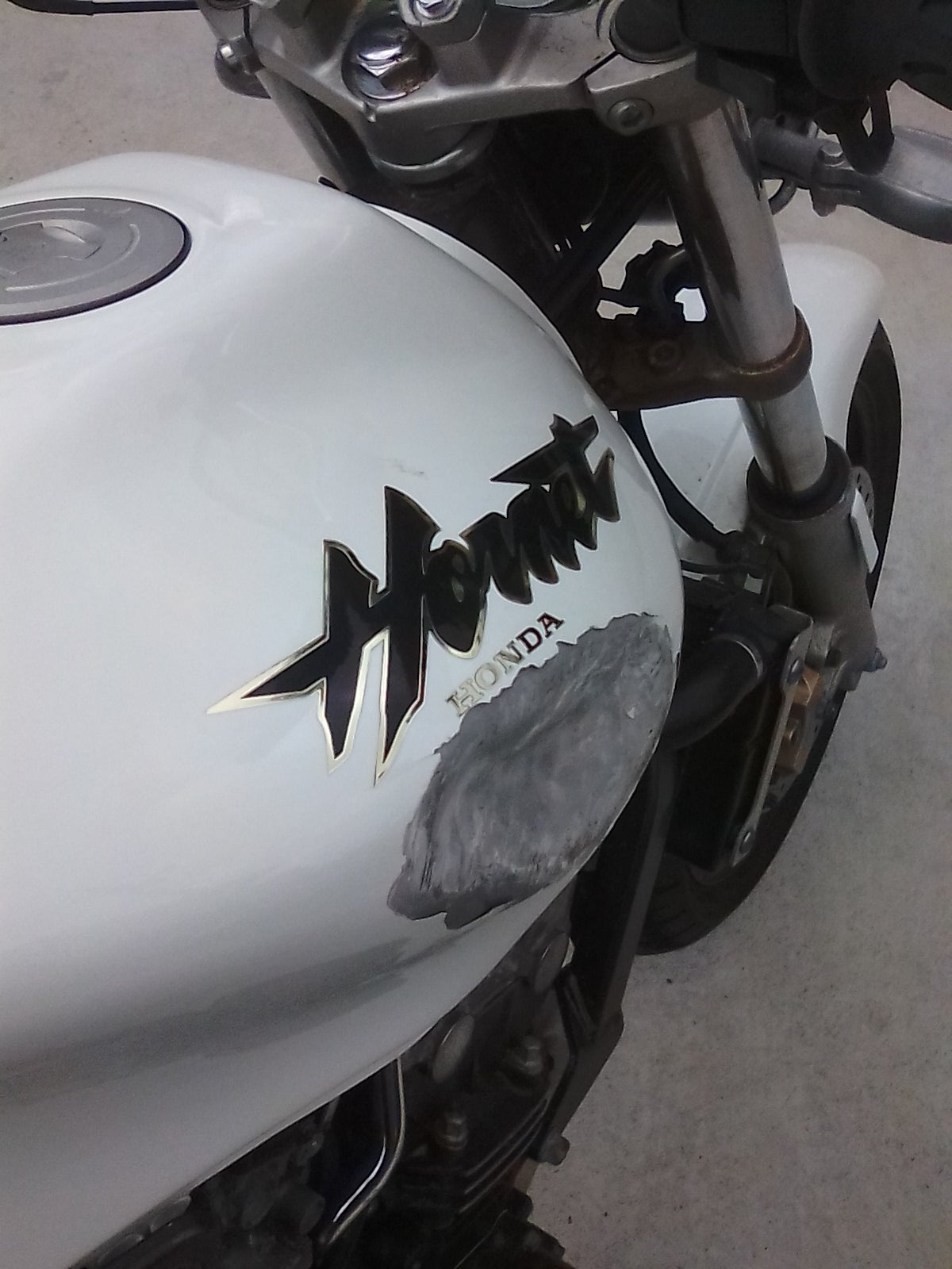 バイク塗装 タンク凹み 修理 バイク鈑金塗装 woodbellmotorcycle 仙台