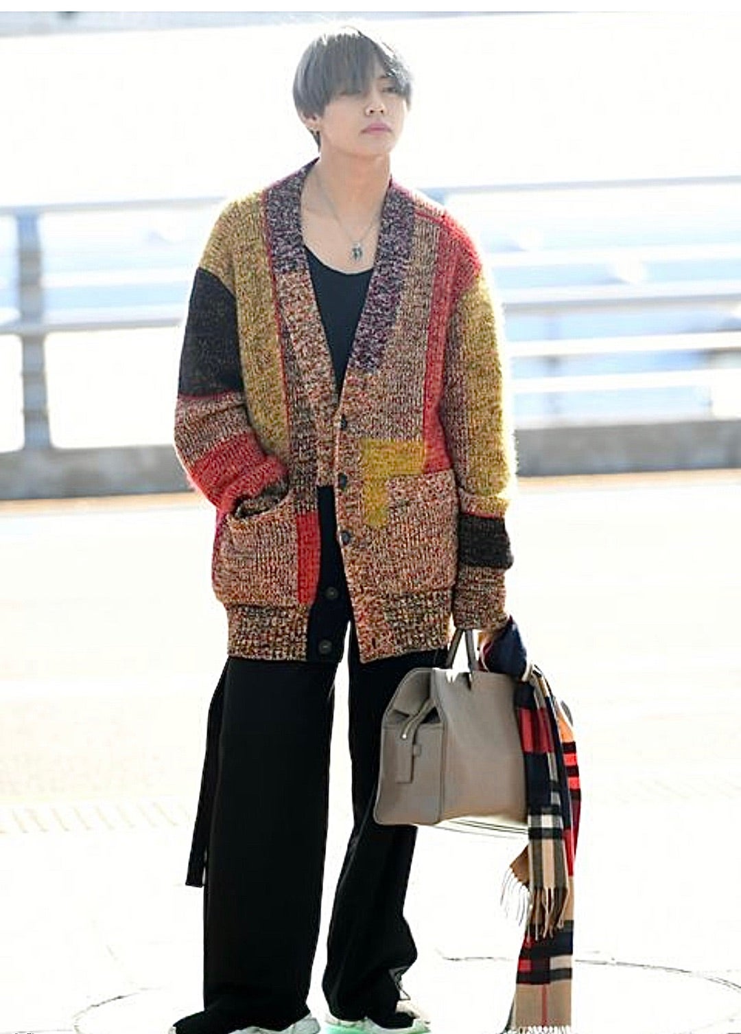 BTS 公式 ボストンバッグ BTS 公式 Mute Boston bag V ボストン バッグ